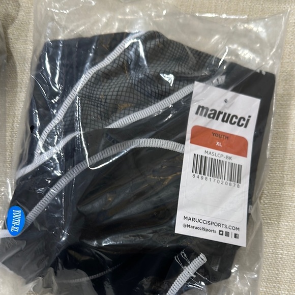 “Marucci” NWT Baseball Youth XL Padded Slider Shorts with Cup. - Picture 1 of 1